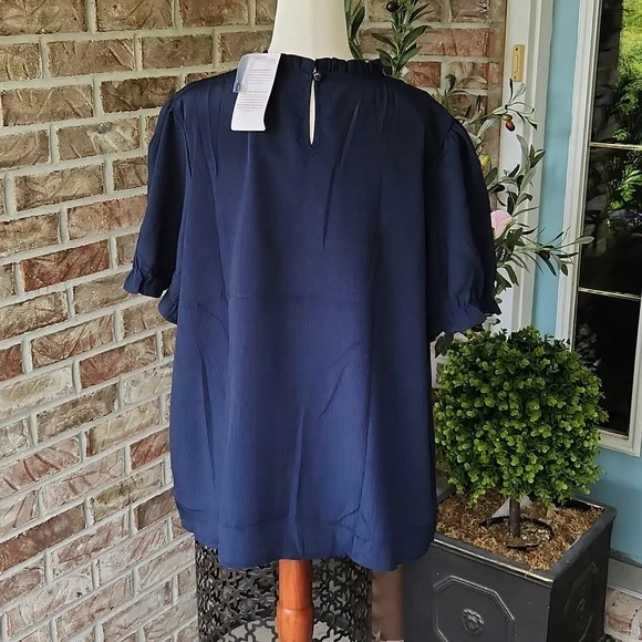 Navy Blue Short Sleeve Blouse, Size XL - Picture 7 of 10